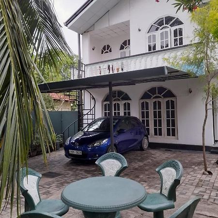 Hellen Homestay Negombo Zewnętrze zdjęcie