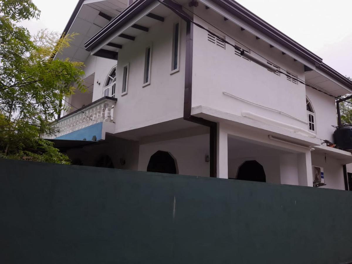 Hellen Homestay Negombo Zewnętrze zdjęcie